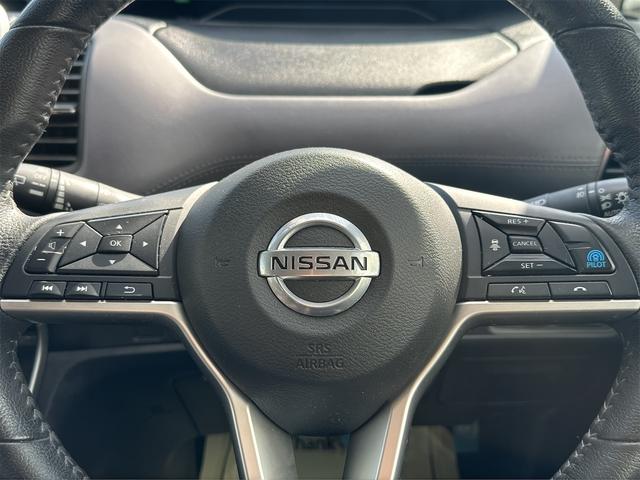 セレナ e-パワー ハイウェイスターV 全周囲カメラ ナビ TV クリアランスソナー オートクルーズコントロール パークアシスト 衝突被害軽減システム 両側電動スライドドア オートライト LEDヘッドランプ スマートキー(3枚目)