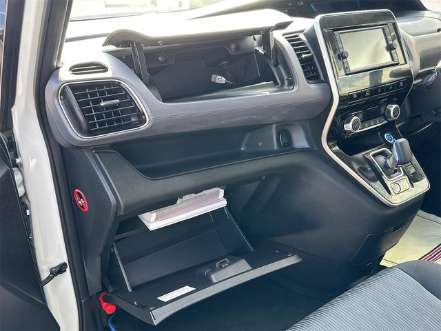 セレナ e-パワー ハイウェイスターV 全周囲カメラ ナビ TV クリアランスソナー オートクルーズコントロール パークアシスト 衝突被害軽減システム 両側電動スライドドア オートライト LEDヘッドランプ スマートキー(11枚目)