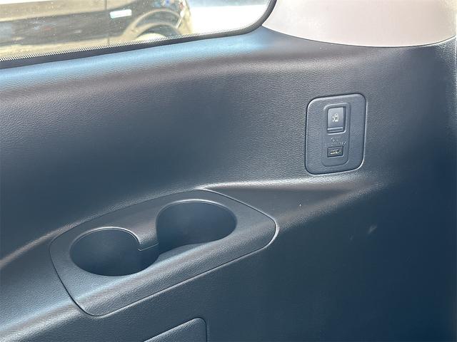 セレナ e-パワー ハイウェイスターV 全周囲カメラ ナビ TV クリアランスソナー オートクルーズコントロール パークアシスト 衝突被害軽減システム 両側電動スライドドア オートライト LEDヘッドランプ スマートキー(29枚目)