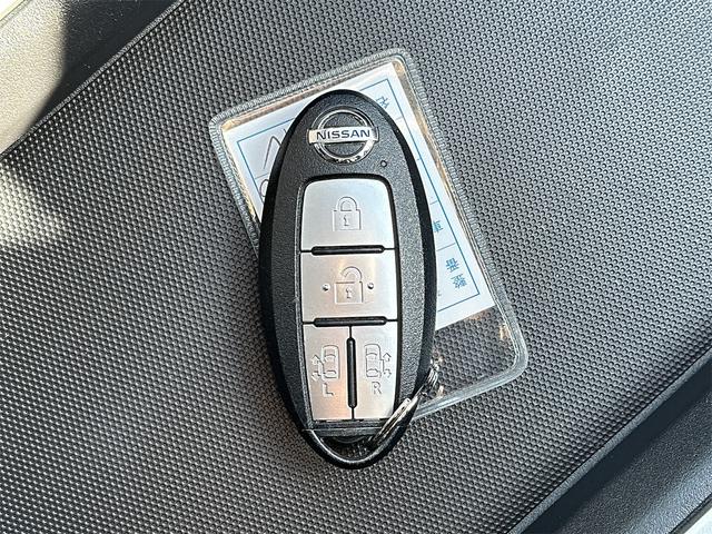 セレナ e-パワー ハイウェイスターV 全周囲カメラ ナビ TV クリアランスソナー オートクルーズコントロール パークアシスト 衝突被害軽減システム 両側電動スライドドア オートライト LEDヘッドランプ スマートキー(44枚目)