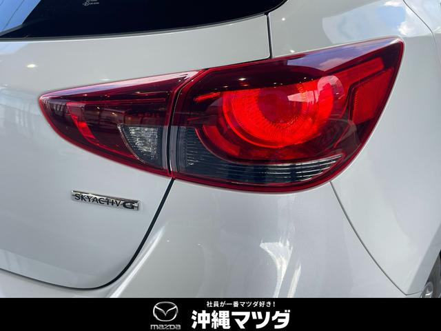 ＭＡＺＤＡ２ １５Ｓ　［６ＭＴ／ワンオーナー／バックカメラ／ＣａｒＰｌａｙ／Ｂｌｕｅｔｏｏｔｈ／ＵＳＢ／ドライブレコーダー／オートエアコン／フルホイールキャップ／アクリルバイザー］（21枚目）