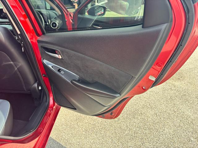 ＭＡＺＤＡ２ １５Ｓ　Ｌパッケージ　［レザーシート／３６０ビューモニター／Ｂｌｕｅｔｏｏｔｈ／Ａｐｐｌｅ　ＣａｒＰｌａｙ／Ａｎｄｒｏｉｄ　Ａｕｔｏ／防錆コート済み／ワンオーナー］（36枚目）