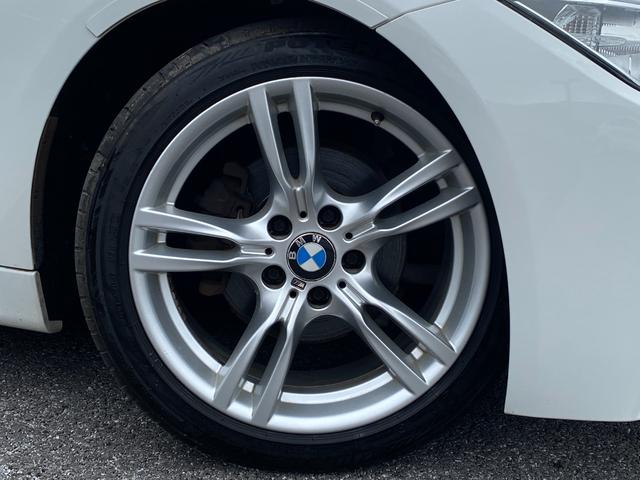 ３シリーズ ３２０ｉツーリング　Ｍスポーツ　Ｍスポーツ　ワンオーナー　アルピンホワイト　インテリジェントセーフティー　純正ＨＤＤナビＢカメラ　パワートランク　１８インチアルミ　コンフォートアクセス　プッシュスタート　キセノンＨＬ（4枚目）