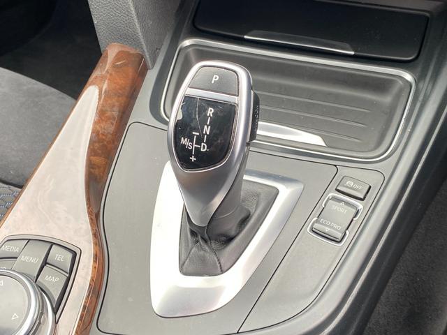 ３シリーズ ３２０ｉツーリング　Ｍスポーツ　Ｍスポーツ　ワンオーナー　アルピンホワイト　インテリジェントセーフティー　純正ＨＤＤナビＢカメラ　パワートランク　１８インチアルミ　コンフォートアクセス　プッシュスタート　キセノンＨＬ（18枚目）