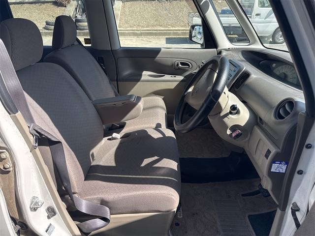 毎回座るフロントシート。運転席は必ず使用する部分ですので、座り心地が重要です！