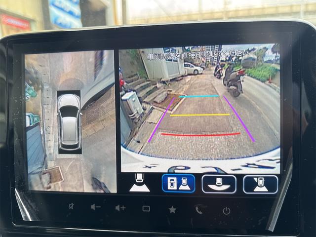 【全周囲カメラ】真上から車を見たようにモニターで確認ができる。是非実際の車で体感してみてください。