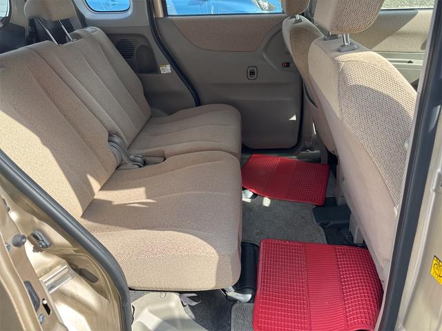 頭上や肩回りに余裕があり、広々した空間を確保してます！乗り心地良く、実用的にお使いいただけます！