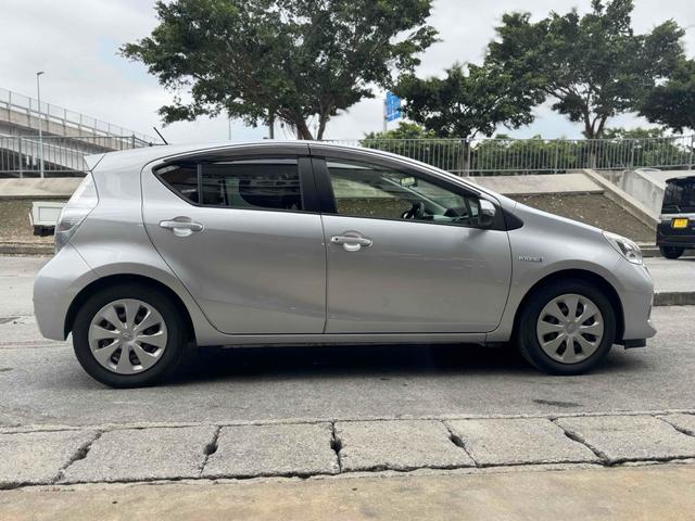 アクア S HVバッテリー交換5万キロ台 Bluetoothオーディオ ETC バックカメラ ナビ TV クリアランスソナー スマートキー アイドリングストップ 電動格納ミラー衝突安全ボディ ABS ESC(14枚目)