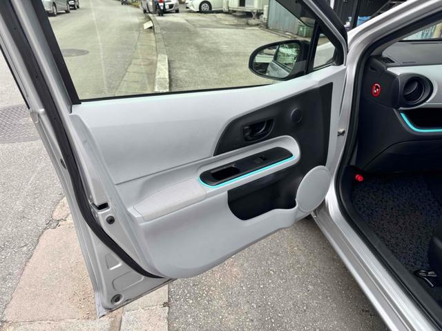 アクア S HVバッテリー交換5万キロ台 Bluetoothオーディオ ETC バックカメラ ナビ TV クリアランスソナー スマートキー アイドリングストップ 電動格納ミラー衝突安全ボディ ABS ESC(29枚目)