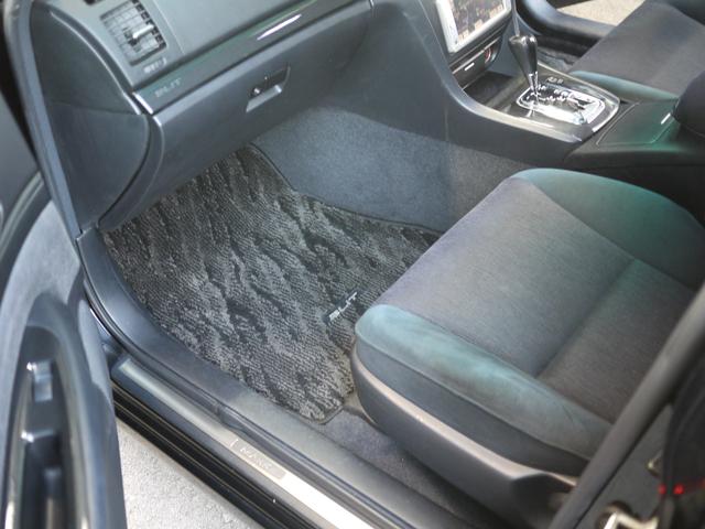 2.0iR サンルーフ 17アルミ 車高調 ナビ ワンセグTV(18枚目)