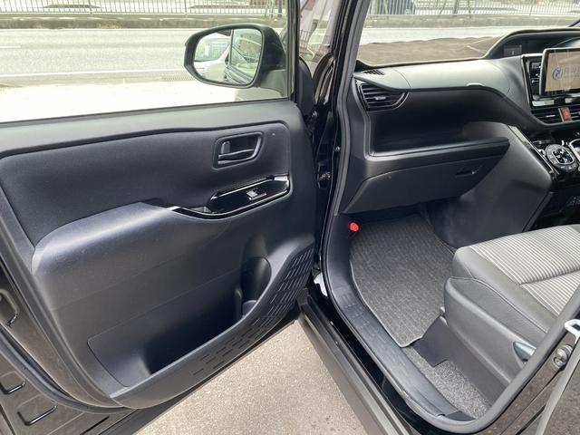 ★助手席側内張りも綺麗な状態です♪