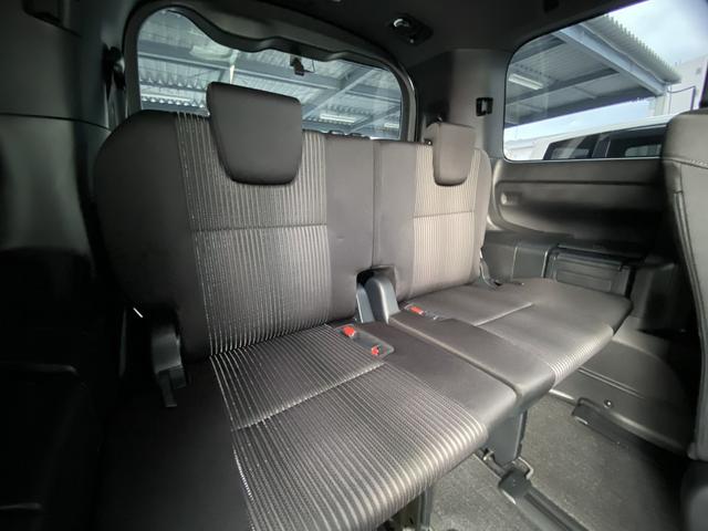 ★ゆったり広々としたリアシートでご家族、ご友人にもお歓び頂けます♪