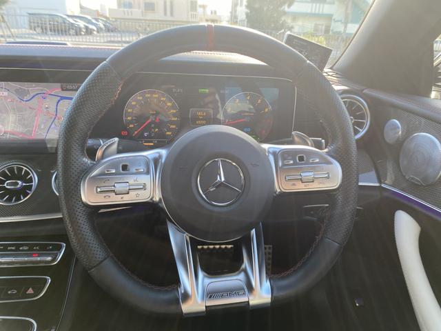 Ｅクラス Ｅ５３　４マチック＋　カブリオレ　Ｅ５３　４マチック＋　カブリオレ（４名）　黒／白革シート　純正ナビ　純正２０インチＡＷ　ドライブレコーダー　パノラミックビューカメラ　Ｂｕｒｍｅｓｔｅｒサウンド　ベンチレーションシート　ＥＴＣ