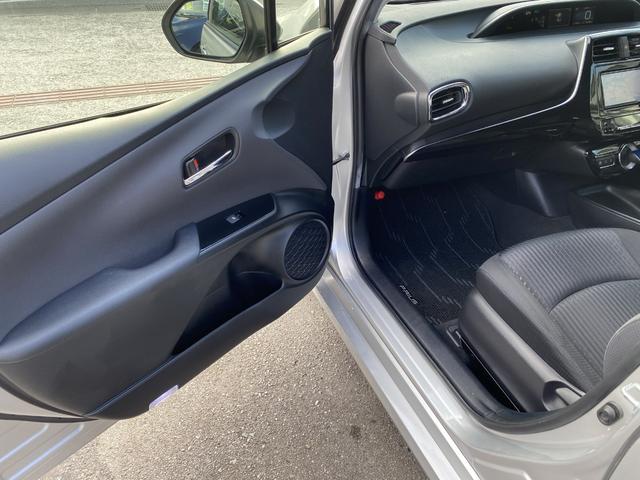 ★助手席側内張も綺麗な状態です♪