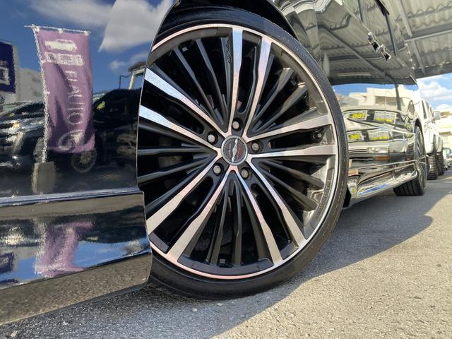 ★社外１９インチＡＷで足元もバッチリです♪