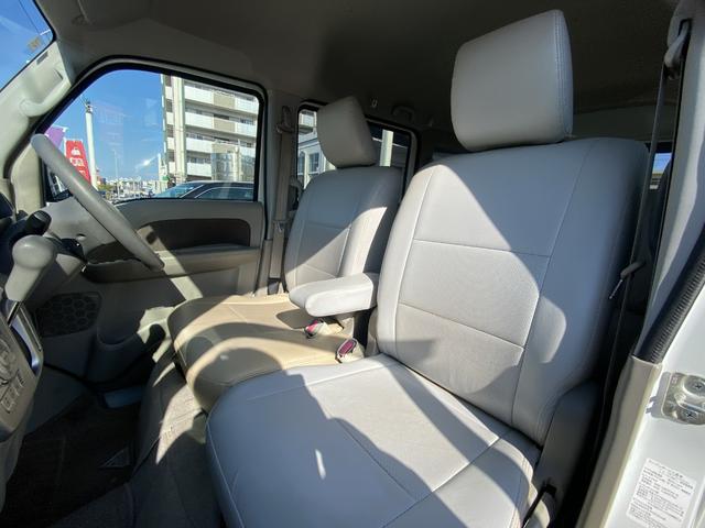 ★大切なパートナーを乗せる助手席も運転席同様広々としております！シートコンディションも良好です！
