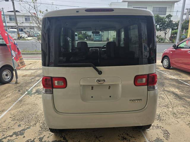 タント Ｘリミテッド　本土仕入れ車両　スマートキー　社外１４インチアルミホイール　左側電動スライドドア（7枚目）
