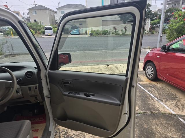 タント Ｘリミテッド　本土仕入れ車両　スマートキー　社外１４インチアルミホイール　左側電動スライドドア（15枚目）