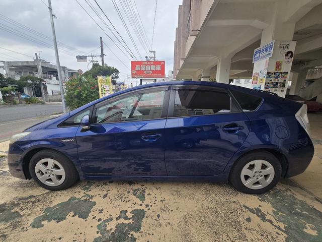 プリウス Ｓ　本土仕入れ車両　フルセグＴＶ・ナビ　Ｂｌｕｅｔｏｏｔｈ接続　ＥＴＣ　　バックカメラ（5枚目）