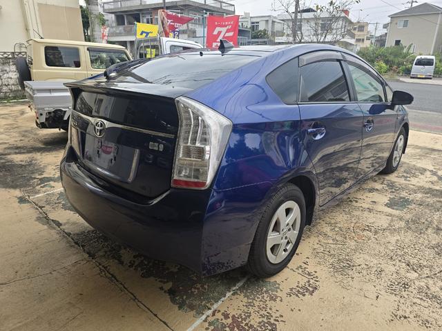 プリウス Ｓ　本土仕入れ車両　フルセグＴＶ・ナビ　Ｂｌｕｅｔｏｏｔｈ接続　ＥＴＣ　　バックカメラ（8枚目）