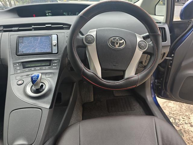 プリウス Ｓ　本土仕入れ車両　フルセグＴＶ・ナビ　Ｂｌｕｅｔｏｏｔｈ接続　ＥＴＣ　　バックカメラ（20枚目）