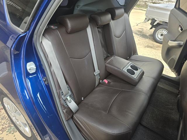 プリウス Ｓ　本土仕入れ車両　フルセグＴＶ・ナビ　Ｂｌｕｅｔｏｏｔｈ接続　ＥＴＣ　　バックカメラ（33枚目）