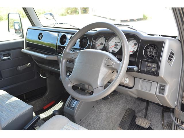 ワイルドウインド ブラックに色替え・社外F/Rバンパー・本土中古車(8枚目)