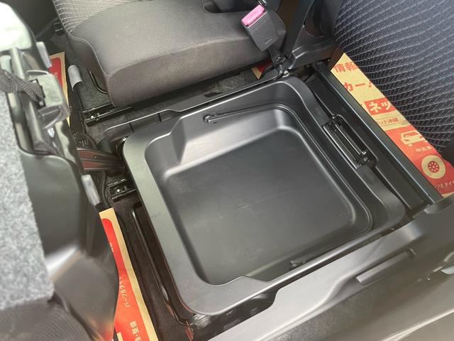 スペーシアカスタムＺ ベースグレード　ＥＴＣ車載　フルセグＴＶ／Ｂｌｕｅｔｏｏｔｈ／バックカメラ　両側電動スライド（30枚目）