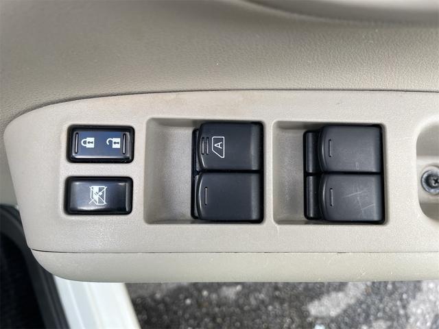 キューブ 15X Vセレクション 80th カラーLtd ワンオーナー 純正メモリーナビ フルセグTV バックカメラ ETC ドライブレコーダー インテリジェントキー オートエアコン フォグランプ アイドリングストップ 電動格納ミラー(16枚目)