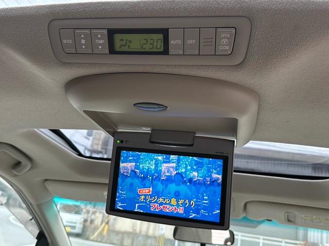 エスティマ G サンルーフ 純正ナビ バックガイドカメラ フルセグTV DVD 後席モニター BLUETOOTH 運転席パワーシート クルーズコントロール ビルトインETC 両側パワースライドドア タイミングチェーン(7枚目)