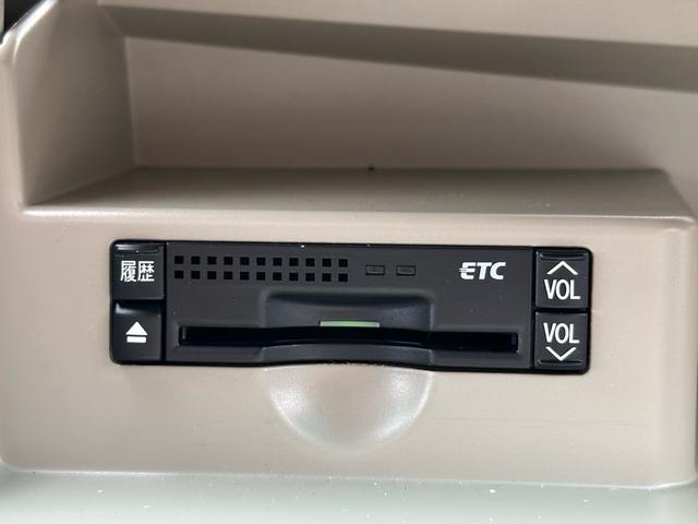 エスティマ G サンルーフ 純正ナビ バックガイドカメラ フルセグTV DVD 後席モニター BLUETOOTH 運転席パワーシート クルーズコントロール ビルトインETC 両側パワースライドドア タイミングチェーン(13枚目)