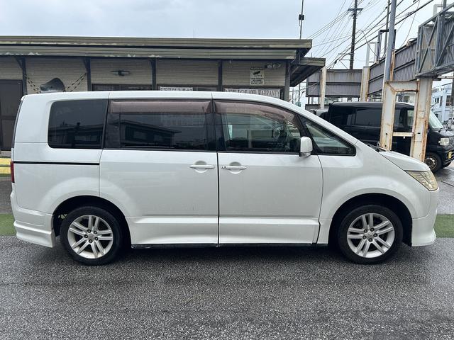 デリカＤ：５ Ｃ２　Ｇ　ナビパッケージ　現状販売　車検Ｒ８年３月　２ＷＤ　ガソリン　８人乗り　両側パワースライドドア　リアゲート自動開閉式　キーレス（9枚目）