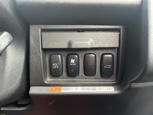 デリカＤ：５ Ｃ２　Ｇ　ナビパッケージ　現状販売　車検Ｒ８年３月　２ＷＤ　ガソリン　８人乗り　両側パワースライドドア　リアゲート自動開閉式　キーレス（23枚目）