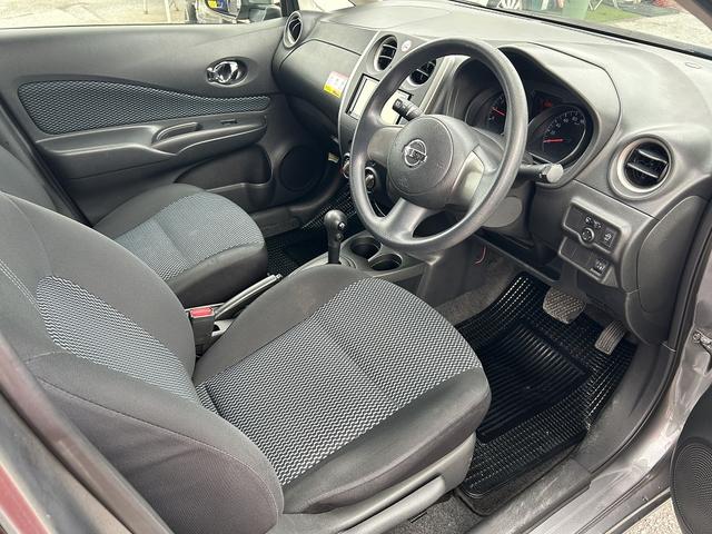 お手頃な乗用車が入庫!Bカメラ付きのナビはテレビの視聴はもちろん、Bluetoothの接続もOK!ETCカードリーダー取付済みなので納車直後から高速道路の利用料金が割引適用!タイヤの状態も◎お早めに!