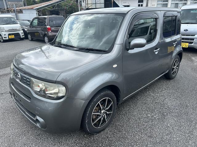 お手頃な乗用車が入庫!Bカメラ付きのナビはテレビの視聴はもちろん、Bluetoothの接続もOK!ETCカードリーダー取付済みなので納車直後から高速道路の利用料金が割引適用!タイヤの状態も◎お早めに!