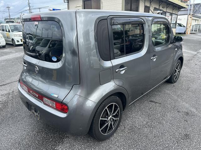 お手頃な乗用車が入庫!Bカメラ付きのナビはテレビの視聴はもちろん、Bluetoothの接続もOK!ETCカードリーダー取付済みなので納車直後から高速道路の利用料金が割引適用!タイヤの状態も◎お早めに!