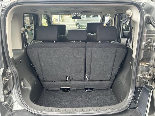 お手頃な乗用車が入庫!Bカメラ付きのナビはテレビの視聴はもちろん、Bluetoothの接続もOK!ETCカードリーダー取付済みなので納車直後から高速道路の利用料金が割引適用!タイヤの状態も◎お早めに!