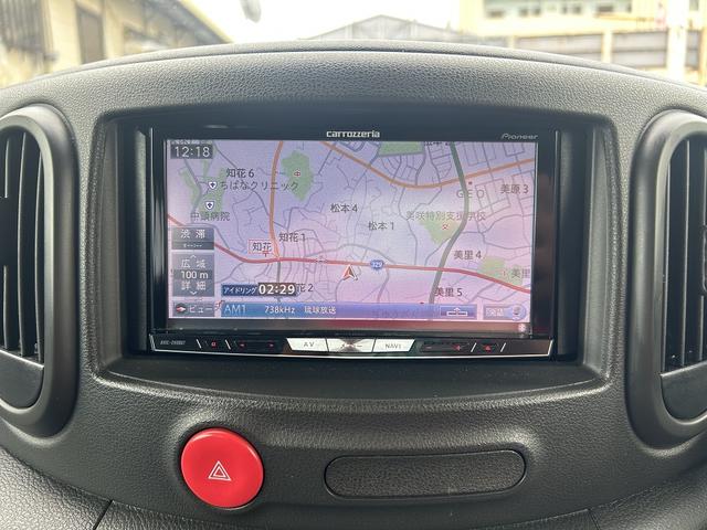 お手頃な乗用車が入庫!Bカメラ付きのナビはテレビの視聴はもちろん、Bluetoothの接続もOK!ETCカードリーダー取付済みなので納車直後から高速道路の利用料金が割引適用!タイヤの状態も◎お早めに!