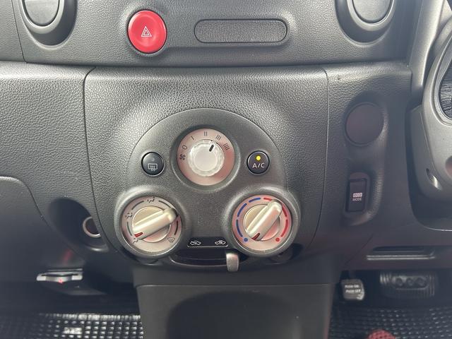 お手頃な乗用車が入庫!Bカメラ付きのナビはテレビの視聴はもちろん、Bluetoothの接続もOK!ETCカードリーダー取付済みなので納車直後から高速道路の利用料金が割引適用!タイヤの状態も◎お早めに!