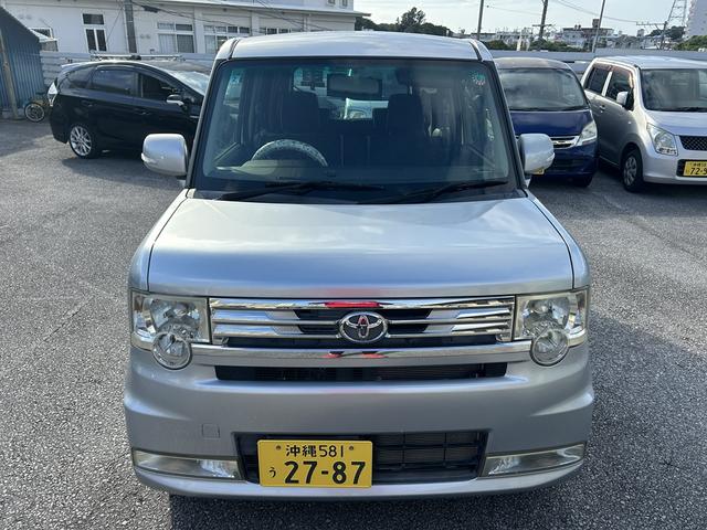 走行距離９万キロ！エアコンゴリ冷え！走る・止まる、全く異常なし！走行状態に関する程度は良好です！ただし、ナビの動作不良＆内・外装に難あり！キズ・サビ・ヘコミあります！喫煙車両につきタバコ臭あります！