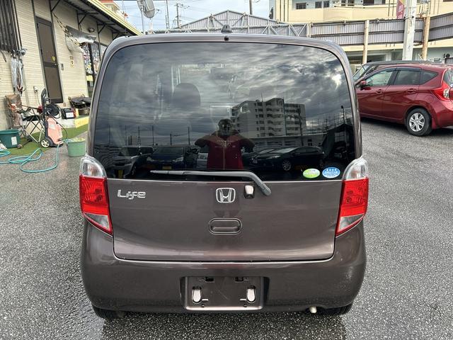 現時点で複数台のライフを代車として所有している当社から伝えたい事はひとつ。ライフはまじでジョートー！コスパで言えば軽の中でもトップクラス！走行距離は７万キロ台！Ｂカメラ付きナビはテレビの視聴が可能！