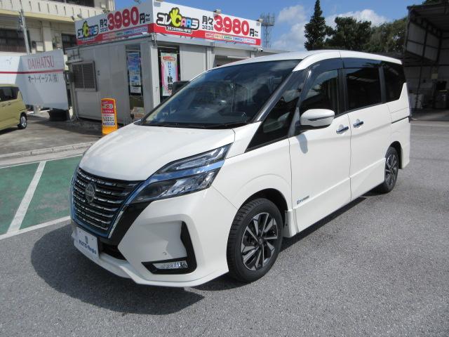 ワンオーナー禁煙車、内外装綺麗な一台です。