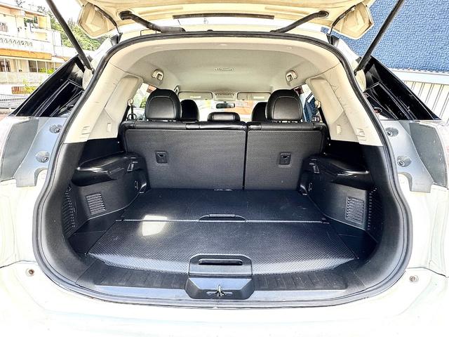 エクストレイル 20X 2年保証 スマートキー プッシュスタート ステアリングスイッチ 横滑り防止機能 アイドリングストップ リアエアコン レザー調シート 純正17インチアルミホイールNAVI TV BLUETOOTH(7枚目)