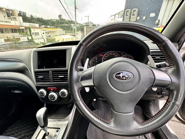 インプレッサ ２．０ｉ－Ｓ　リミテッド　２年保証付き　本土仕入　ディスプレイオーディオ　プッシュスタート　スマートキー　クルーズコントロール　リアスポイラー　純正１７インチアルミホイール　ＨＩＤヘッドライト　パワーシート（2枚目）