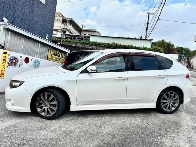 インプレッサ ２．０ｉ－Ｓ　リミテッド　２年保証付き　本土仕入　ディスプレイオーディオ　プッシュスタート　スマートキー　クルーズコントロール　リアスポイラー　純正１７インチアルミホイール　ＨＩＤヘッドライト　パワーシート（8枚目）