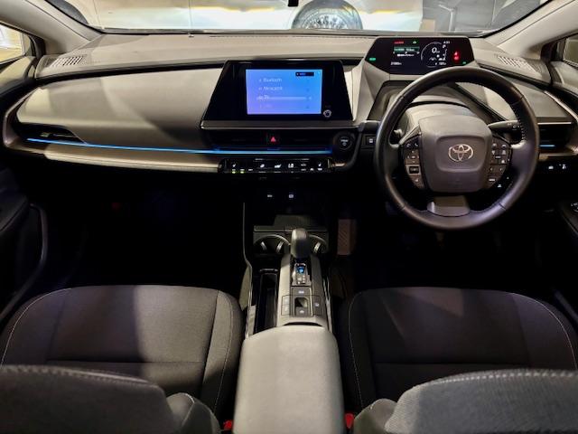 プリウス Ｕ　ＯＰ１０年保証対象車　トヨタセーフティセンス　ディスプレイオーディオ（フルセグＴＶ／Ｂｌｕｅｔｏｏｔｈ／ＵＳＢ）パノラミックビューモニター　レーダークルーズコントロール　ＥＴＣ２．０　シートヒーター（12枚目）