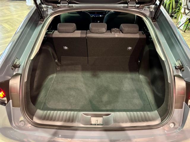 プリウス Ｕ　ＯＰ１０年保証対象車　トヨタセーフティセンス　ディスプレイオーディオ（フルセグＴＶ／Ｂｌｕｅｔｏｏｔｈ／ＵＳＢ）パノラミックビューモニター　レーダークルーズコントロール　ＥＴＣ２．０　シートヒーター（18枚目）