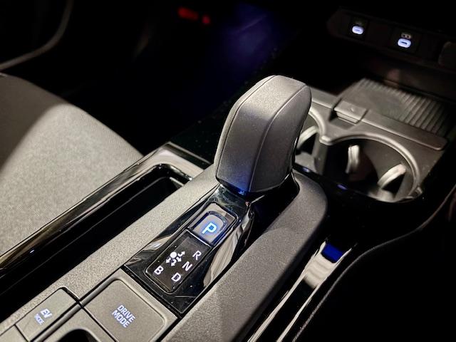 プリウス Ｕ　ＯＰ１０年保証対象車　トヨタセーフティセンス　ディスプレイオーディオ（フルセグＴＶ／Ｂｌｕｅｔｏｏｔｈ／ＵＳＢ）パノラミックビューモニター　レーダークルーズコントロール　ＥＴＣ２．０　シートヒーター（27枚目）