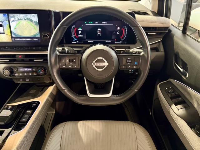 新車価格2,737,900円