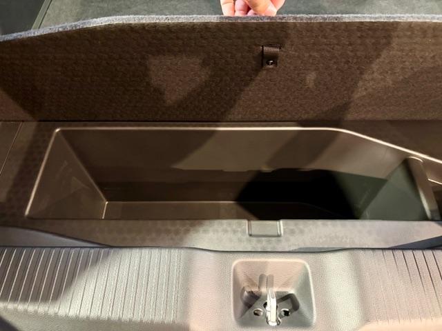 ヴェゼル e:HEV Z OP10年保証対象 純正ナビ(Bluetooth USB フルセグ) バックカメラ ワイヤレス充電 ホンダセンシング BSM 前後ドライブレコーダー クルーズコントロール ETC シートヒーター(21枚目)